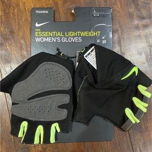 Nike women’s large biking exercise gloves black neon green